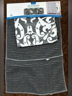 NEW Interior Designs Gray 15 piece shower curtain and accent rugs